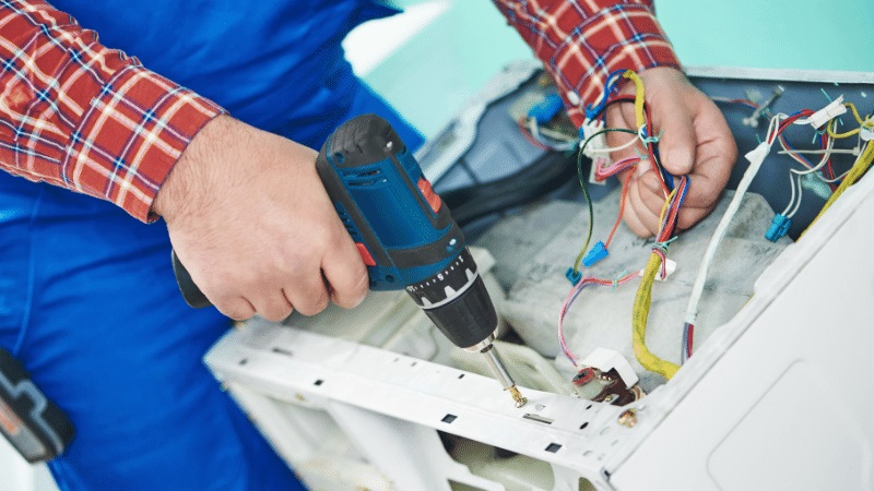 Başiskele Termodinamik Termodinamik çamaşır makinesi kart tamiri – Su almama arızası orijinal parça ile giderildi. - Teknik servis örneği